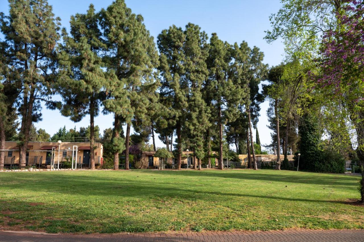 Kibbutz Malkiya Travel Hotel Malkiyya Exteriör bild